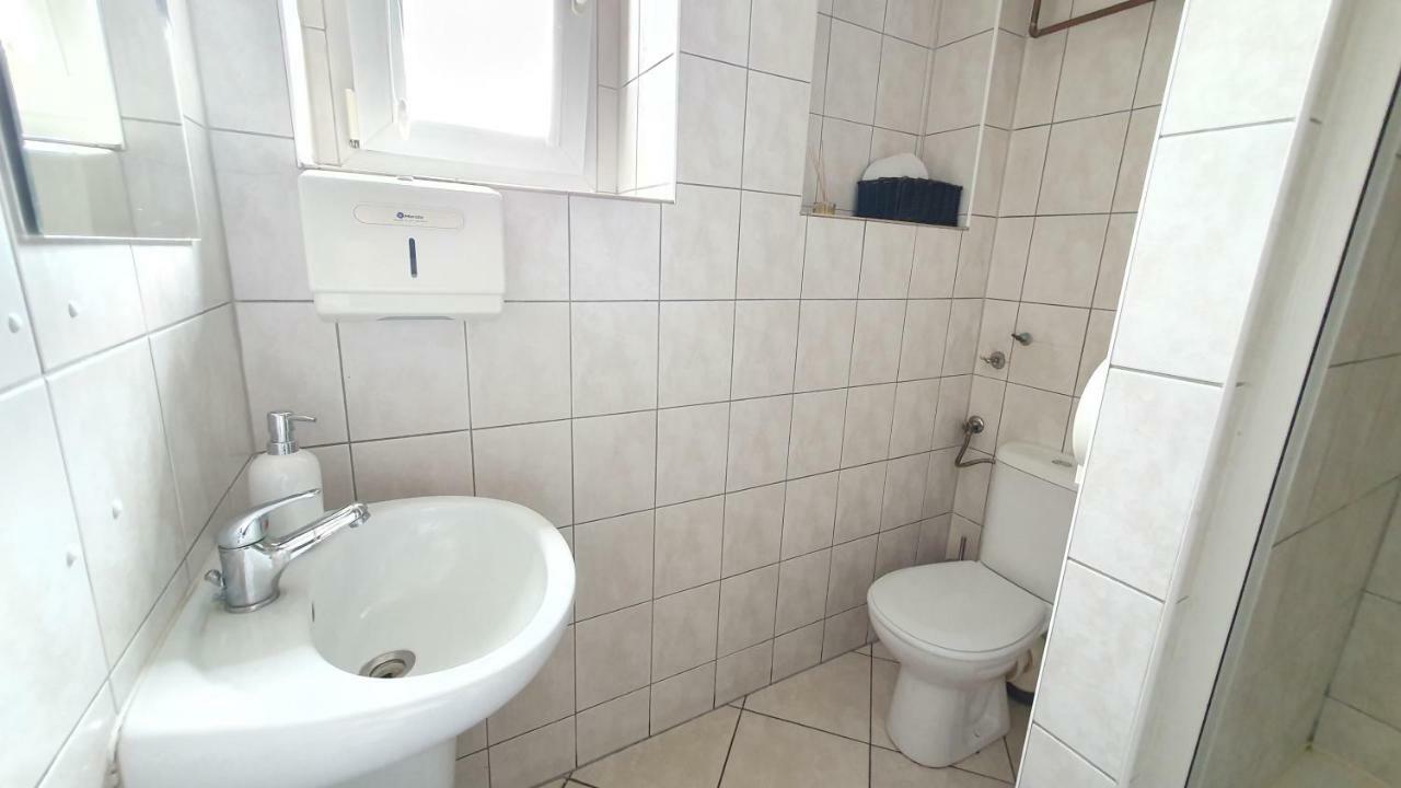 Pokoje Do Wynajecia Piastowska Międzyrzecz Buitenkant foto